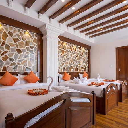 Airport Himalaya Boutique Hotel 加德满都 外观 照片