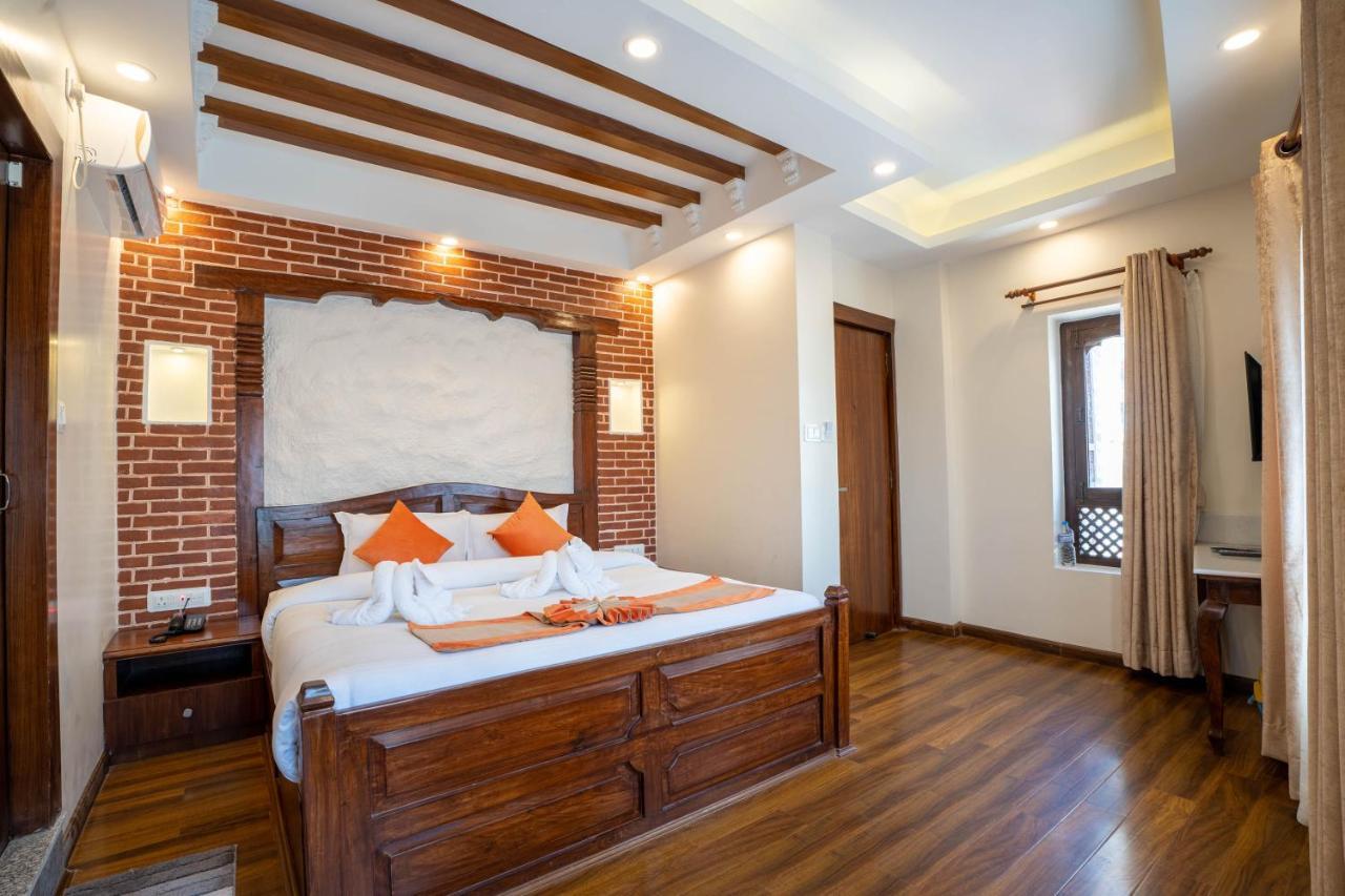 Airport Himalaya Boutique Hotel 加德满都 外观 照片