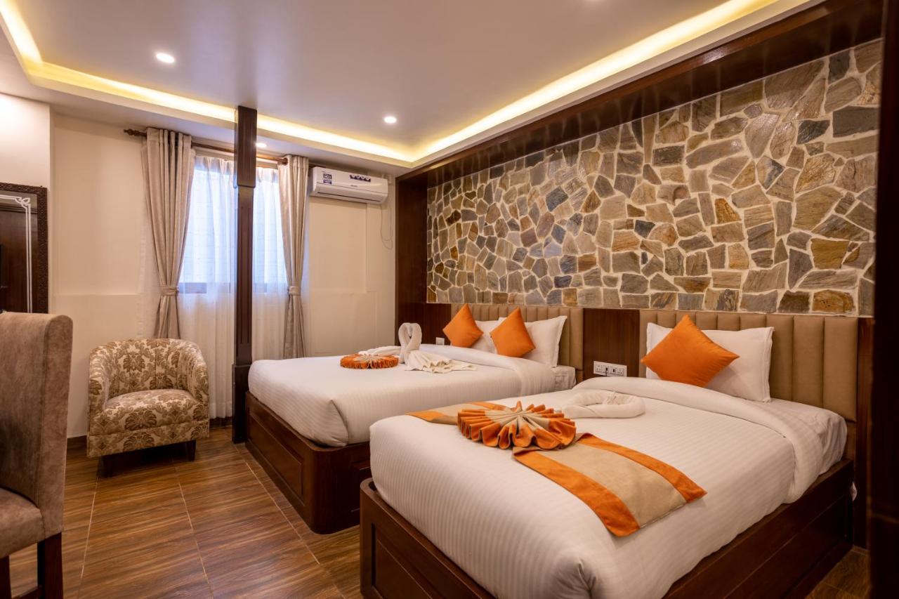 Airport Himalaya Boutique Hotel 加德满都 外观 照片