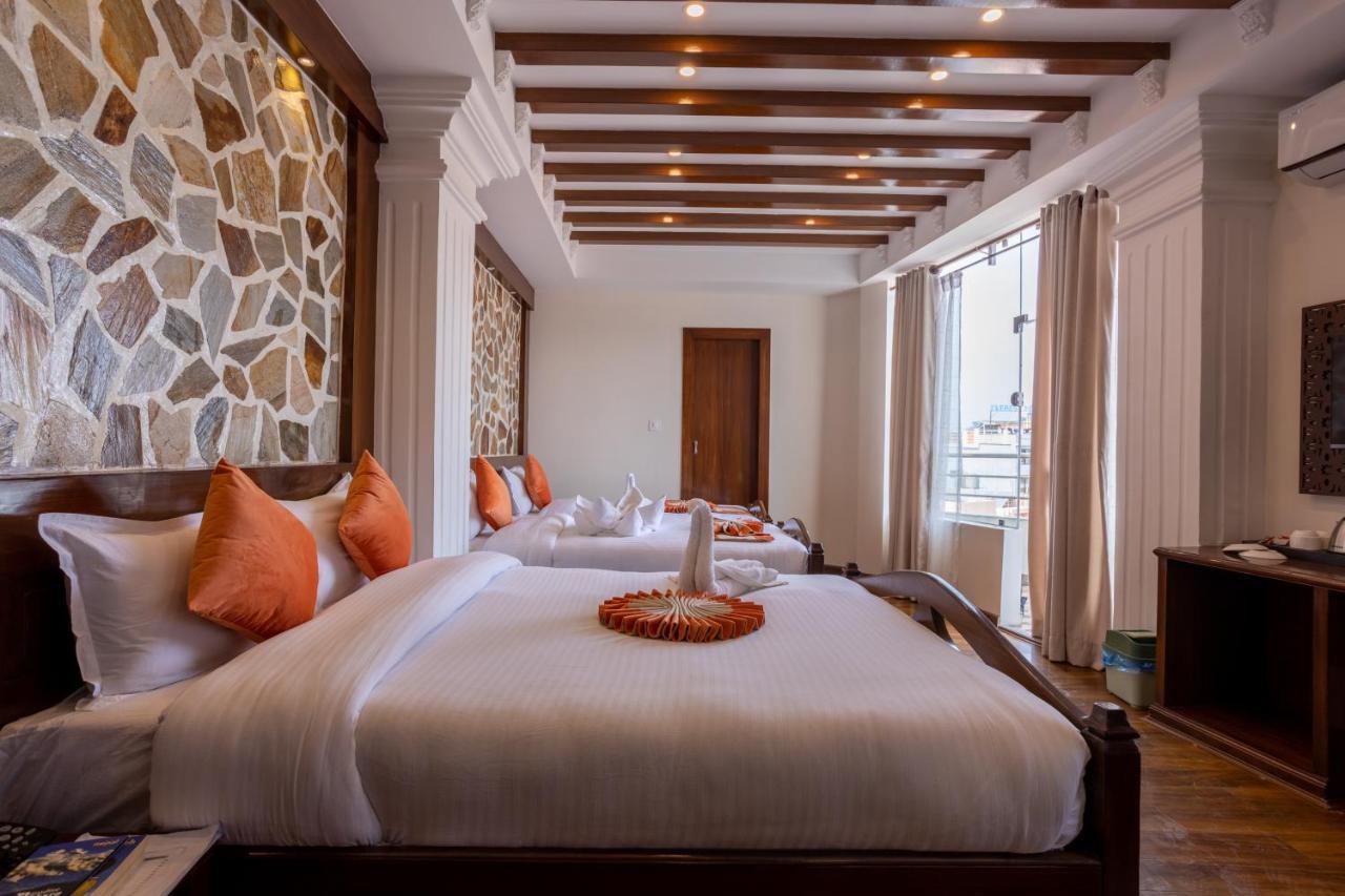 Airport Himalaya Boutique Hotel 加德满都 外观 照片