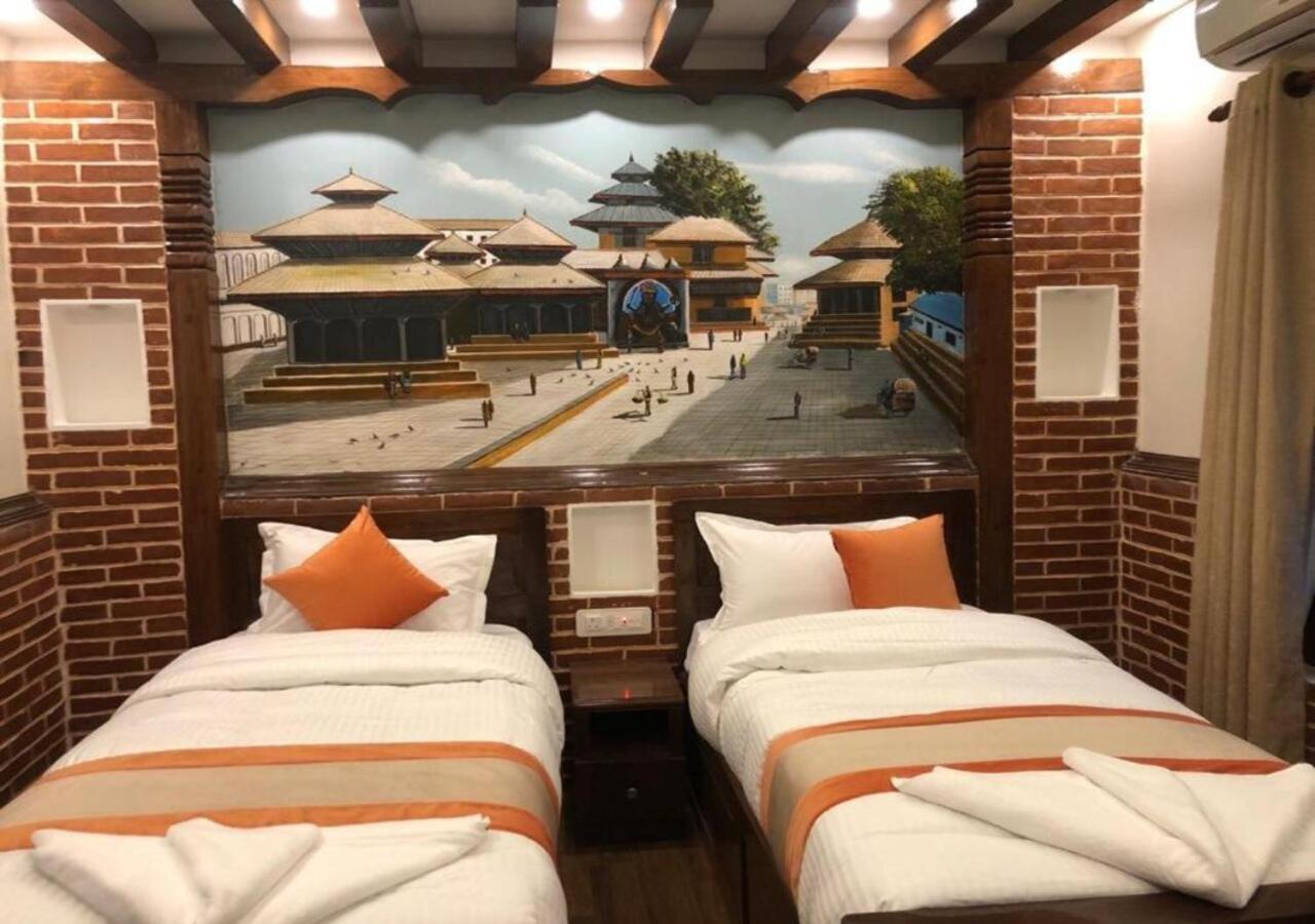 Airport Himalaya Boutique Hotel 加德满都 外观 照片