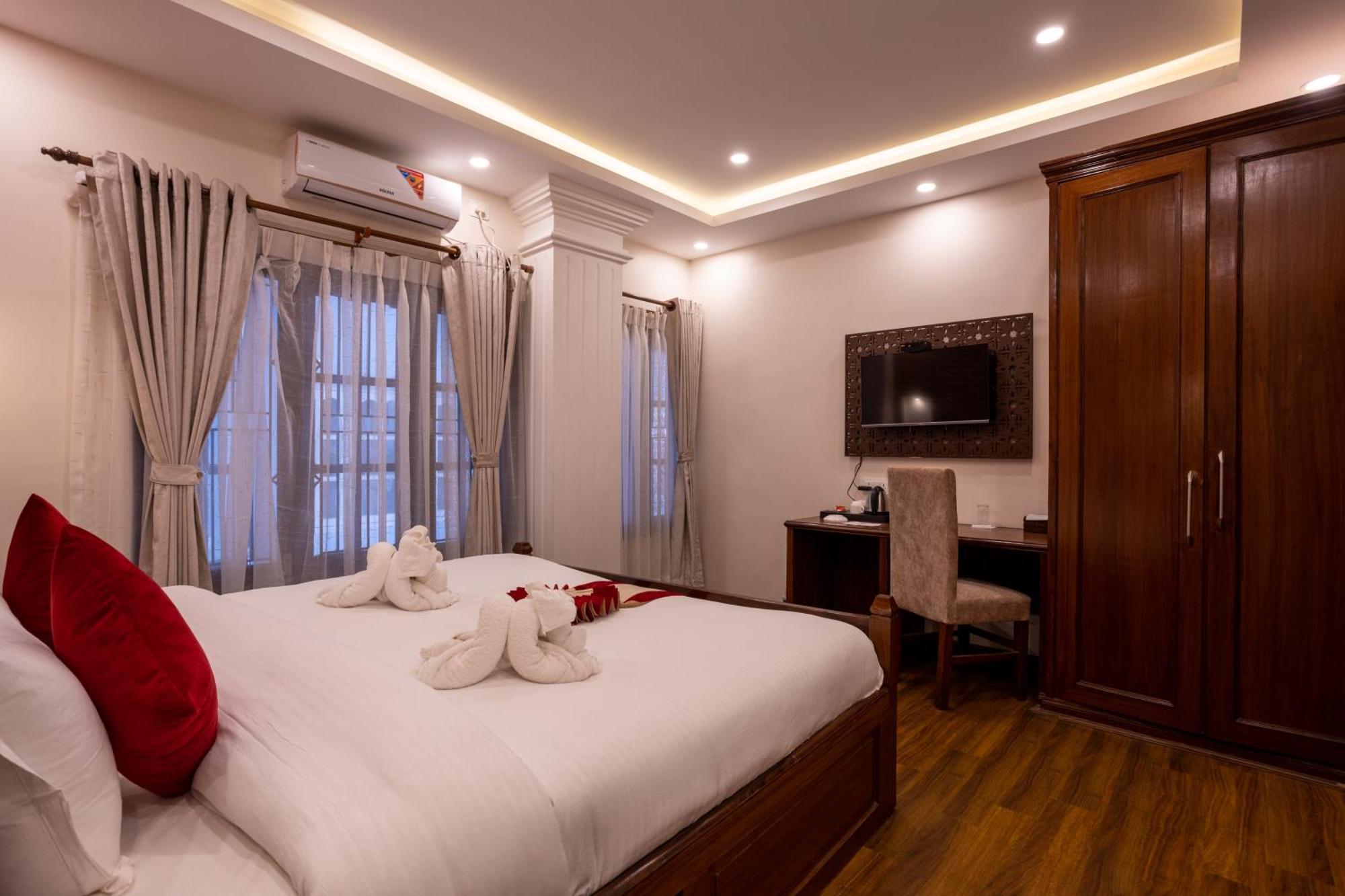 Airport Himalaya Boutique Hotel 加德满都 外观 照片