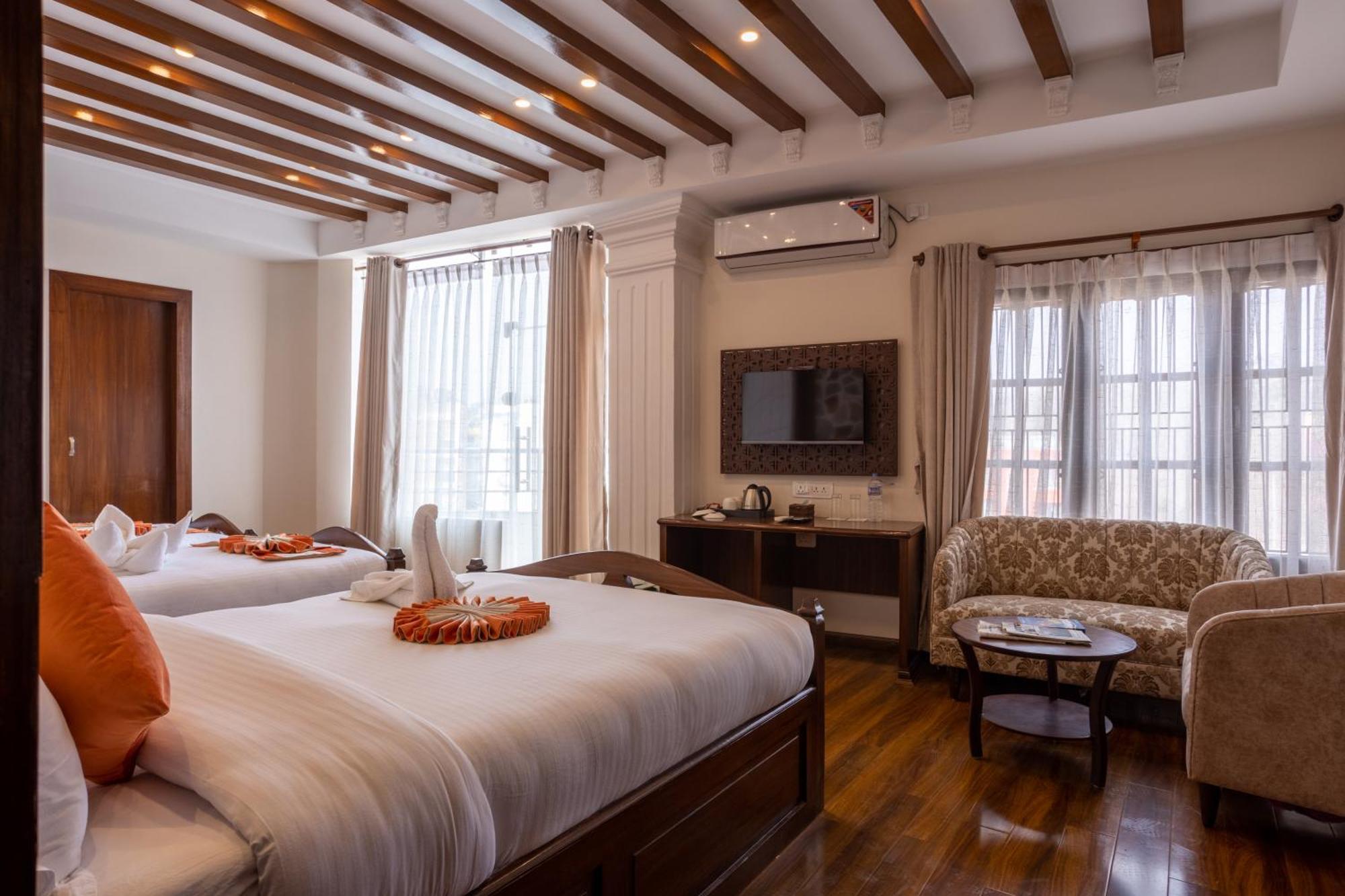 Airport Himalaya Boutique Hotel 加德满都 外观 照片