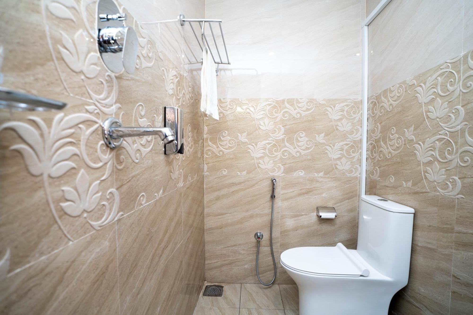 Airport Himalaya Boutique Hotel 加德满都 外观 照片
